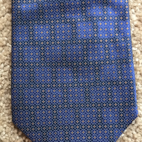 DKNY Mini Medallions Print SILK TIE - Picture 10 of 13